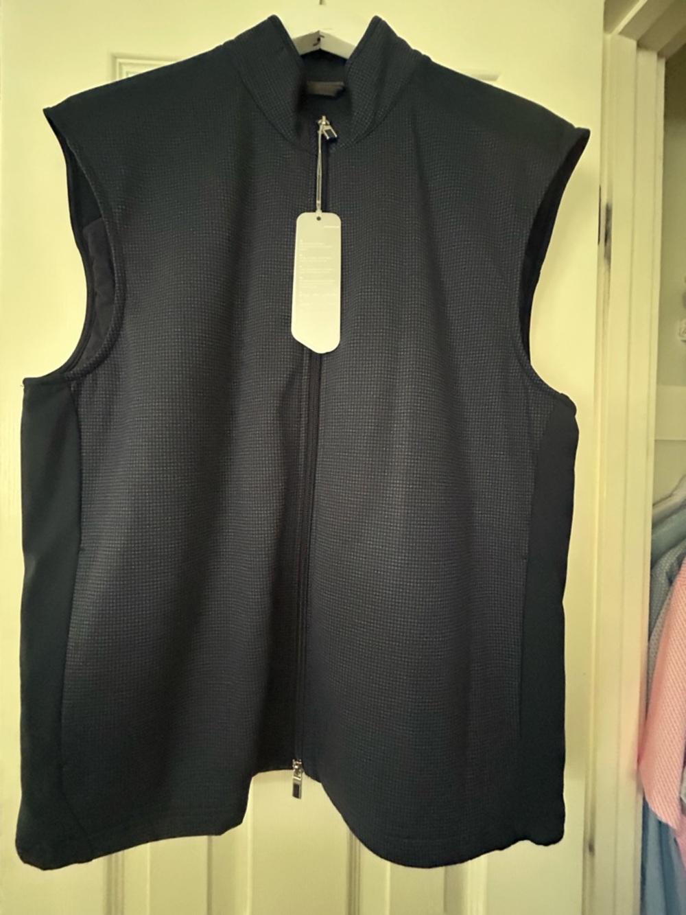 johnnie-O Men's Navy Textured Zip-Front Vest